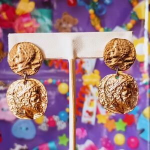 🏛️ Vintage Goldtoned Greco-Roman Head Pierced Dangle Earrings